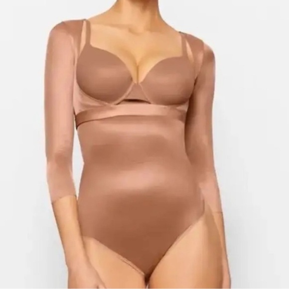 Skims Seamless Sculpt Open Bust Arm shaper size XXS - Picture 1 of 8